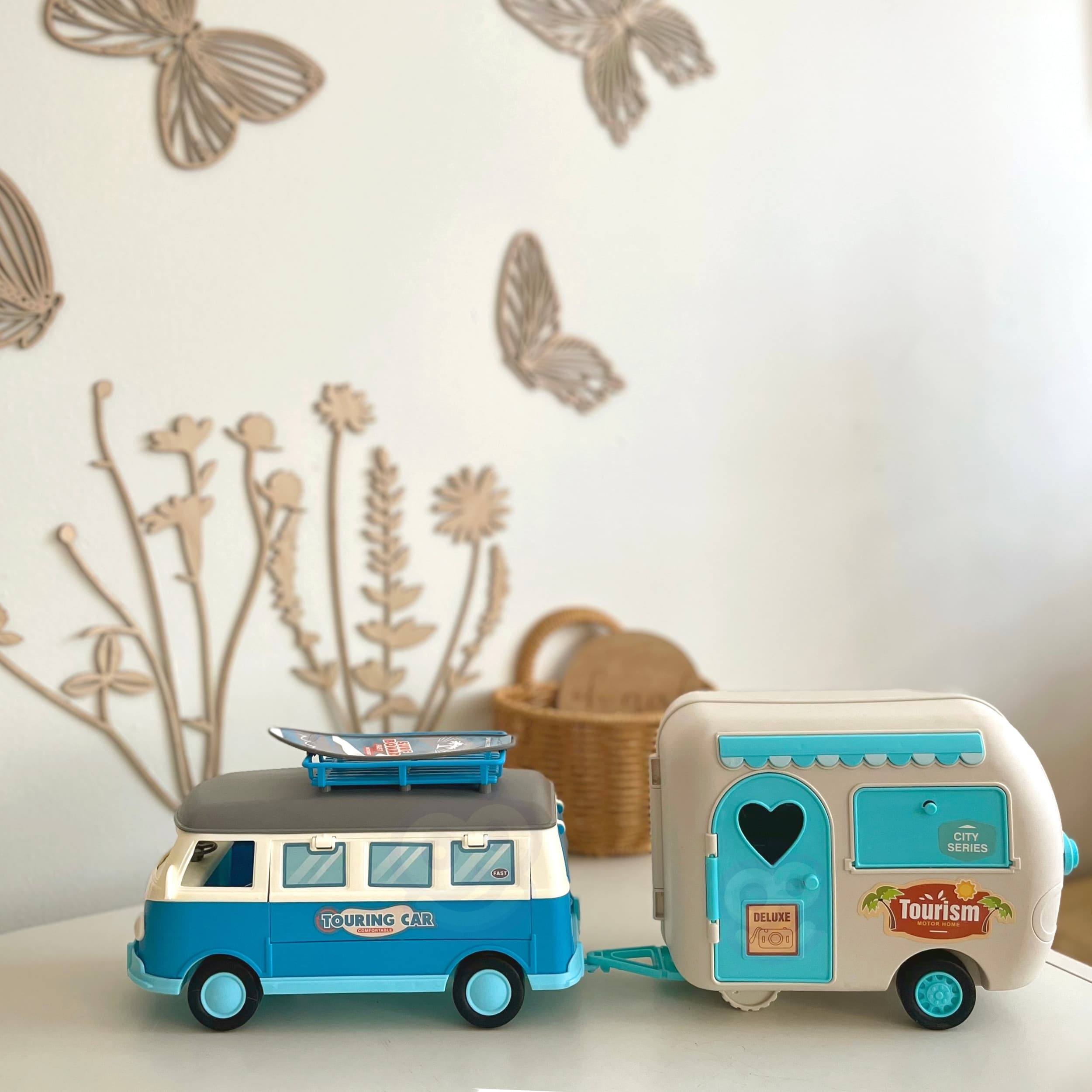 WOOPIE Kamper XL dla Lalek Zestaw Kempingowy z Przyczepką